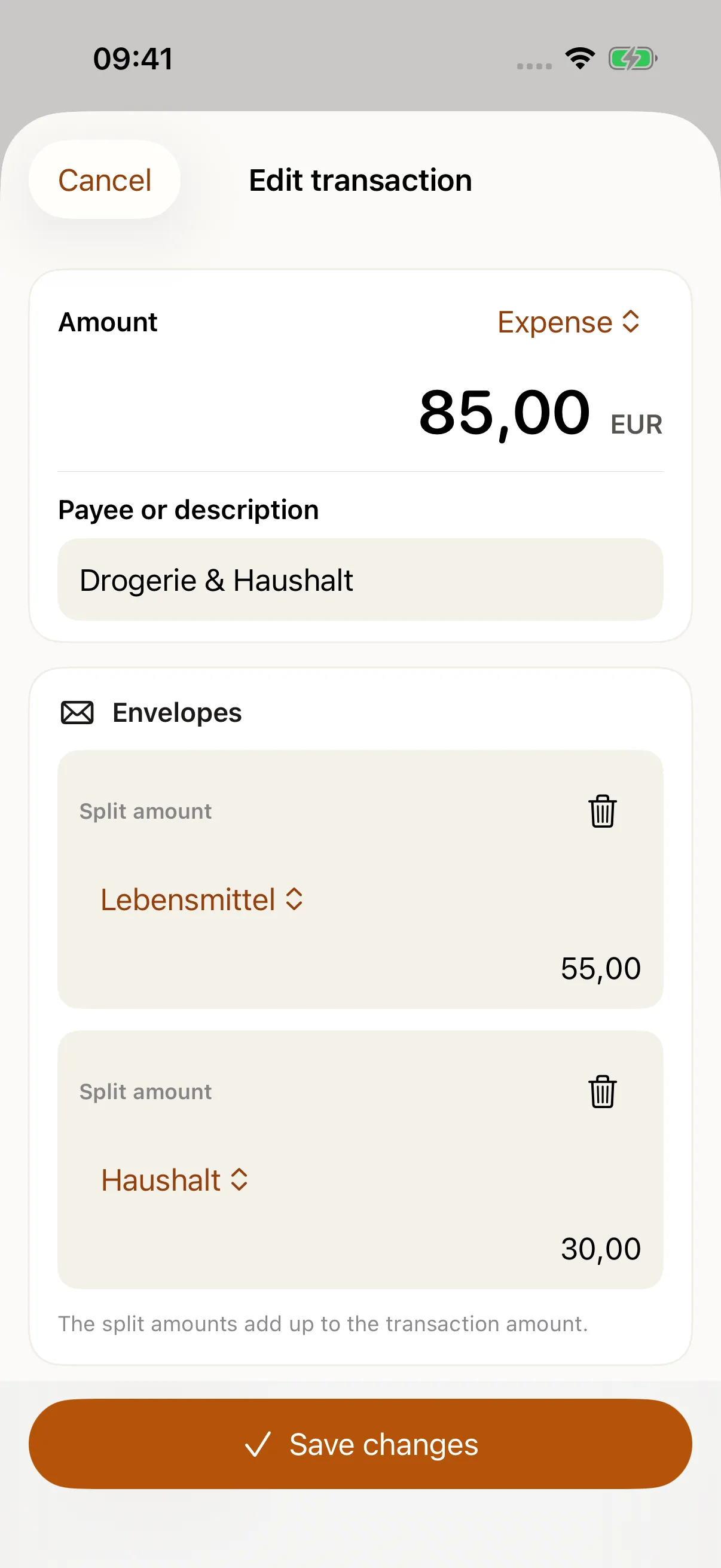 HamsterBudget on iPhone: €85 expense: €55 for groceries, €30 for household spending
